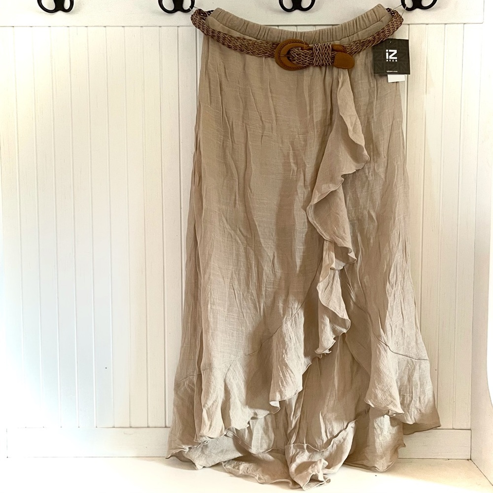 NWT Boho Flowing Skirt W/ Belt